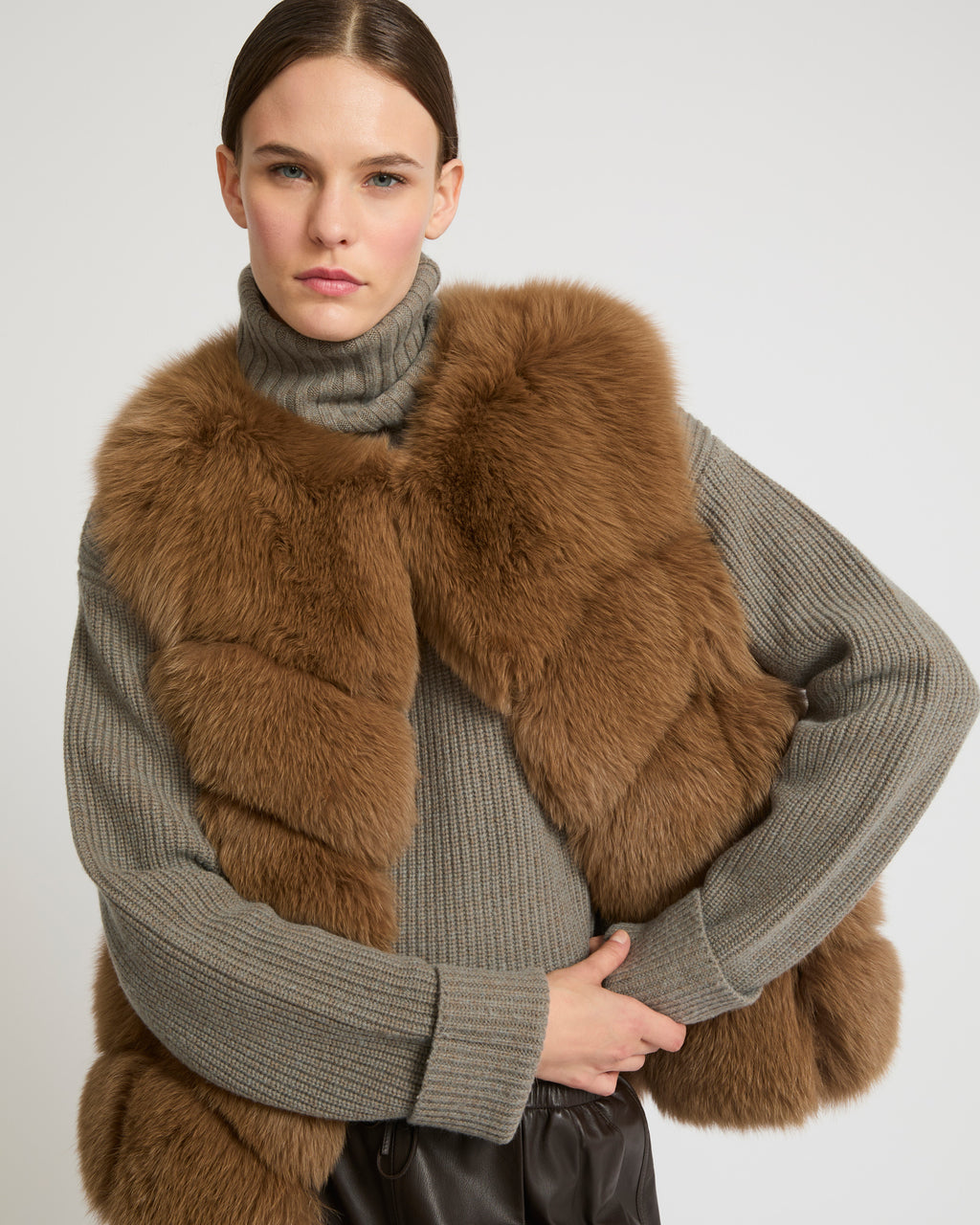 Cropped fur gilet deals
