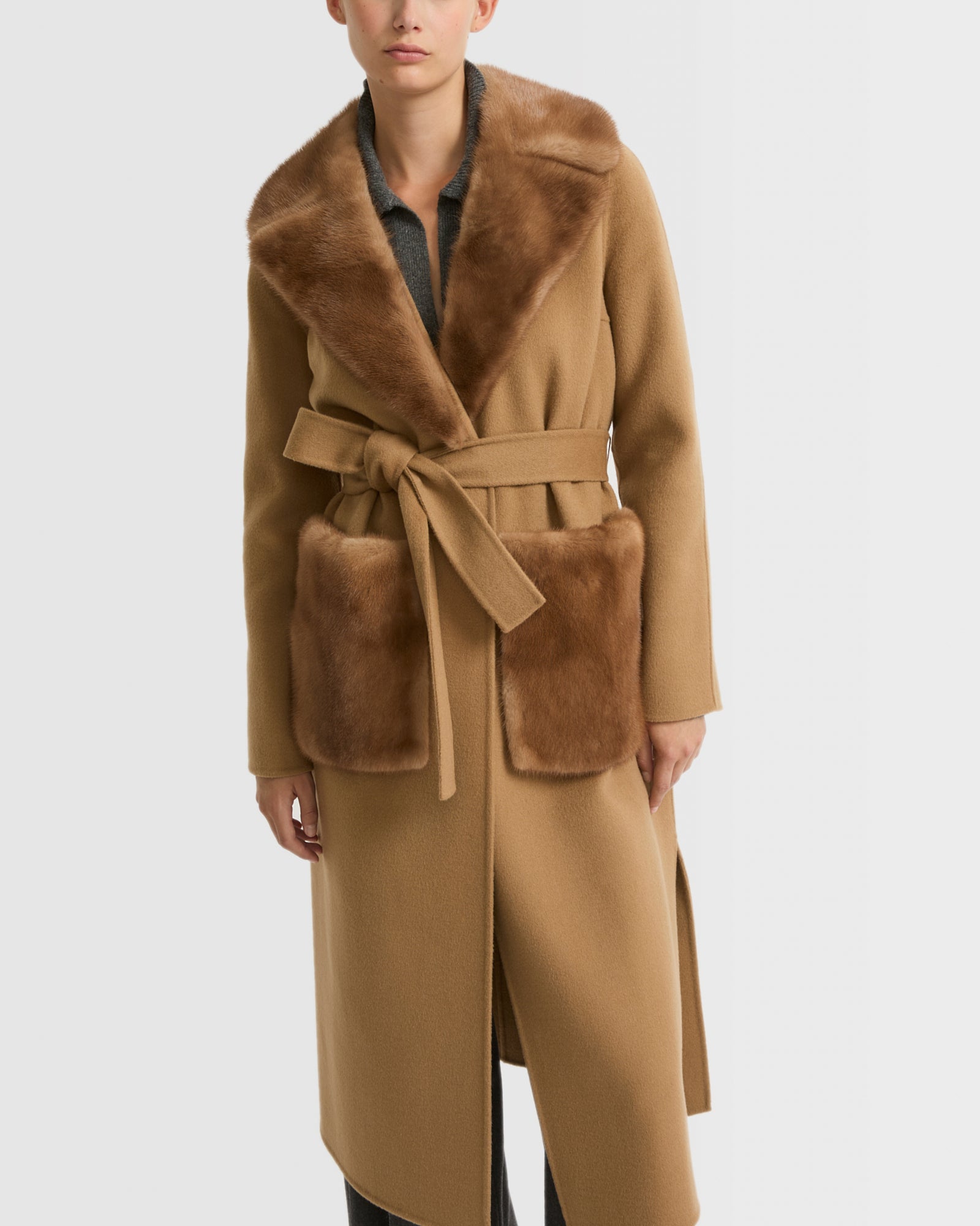 Belted coat in cashmere wool with mink fur collar and over
