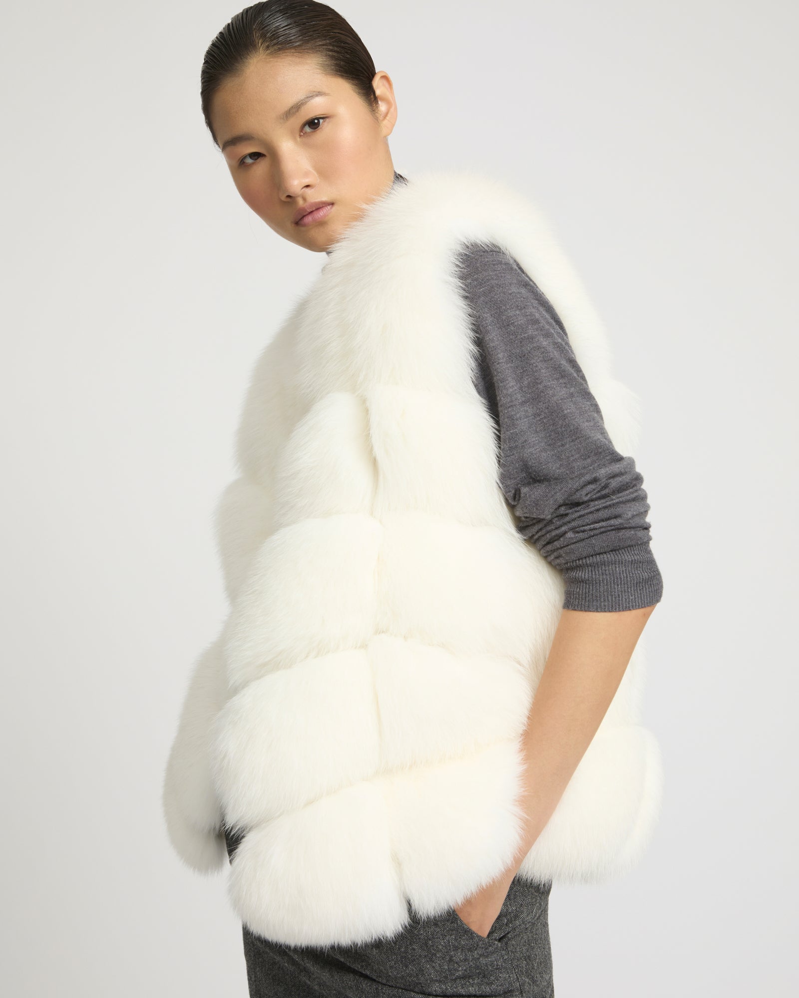 Sleeveless fox gilet -Yves Salomon