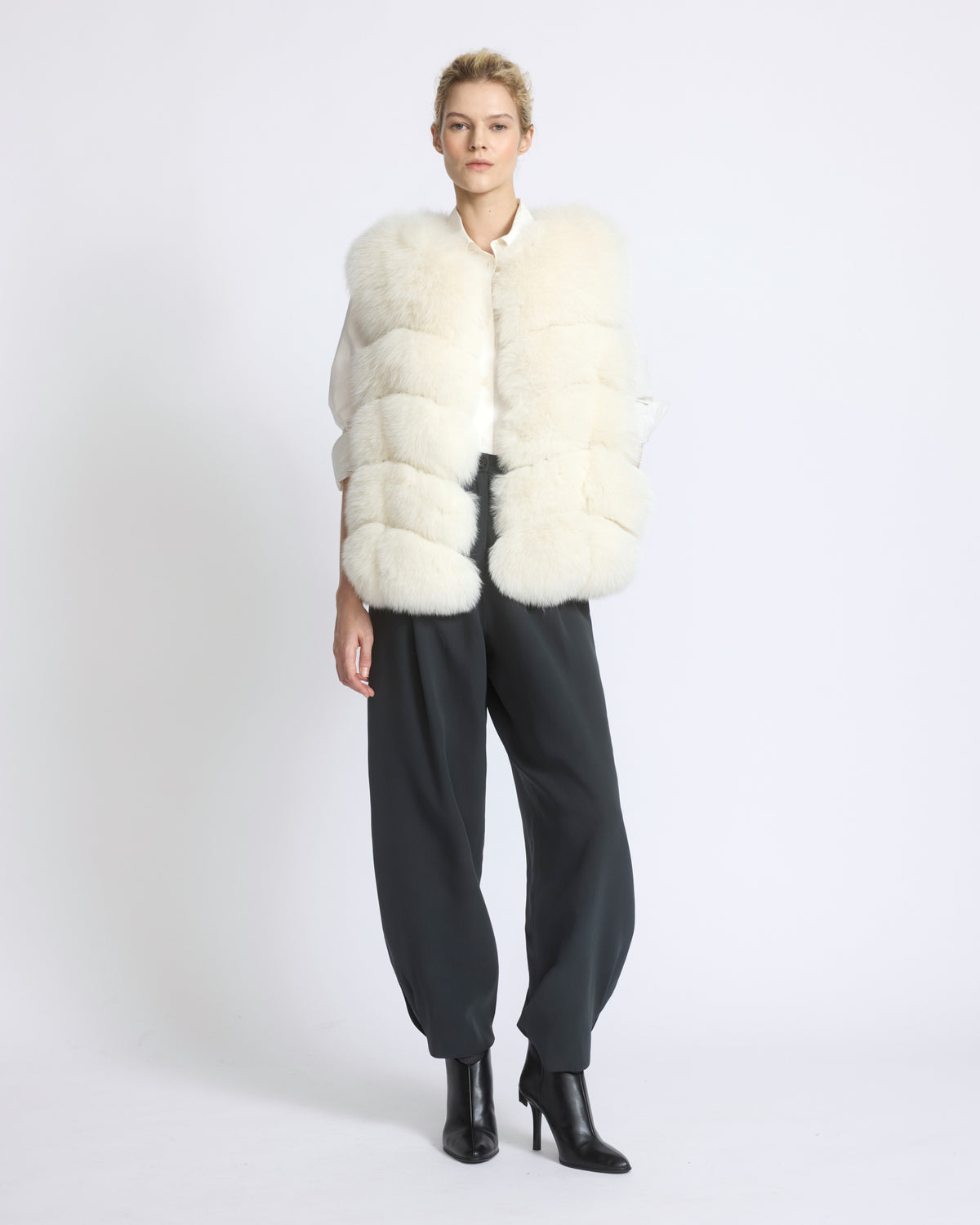 Sleeveless fox fur vest - Yves Salomon - New Fall/Winter Collection