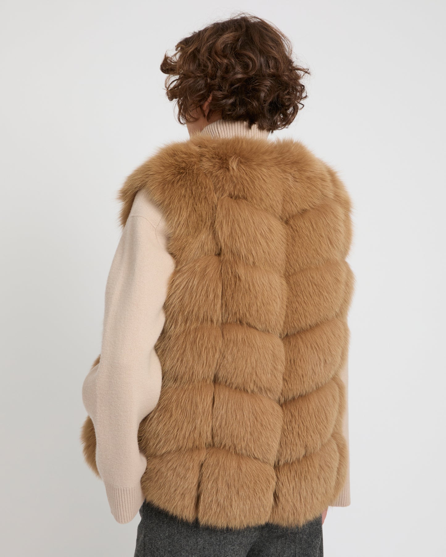 Sleeveless fox gilet -Yves Salomon