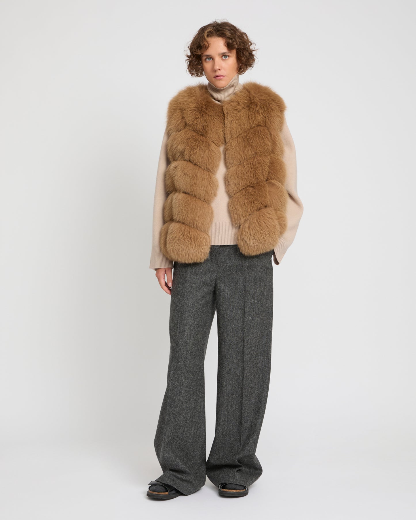 Sleeveless fox gilet -Yves Salomon
