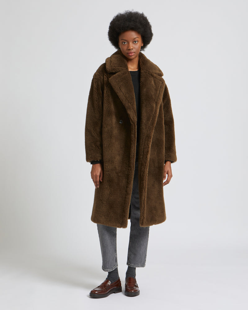 Maxi coat in natural woven wool