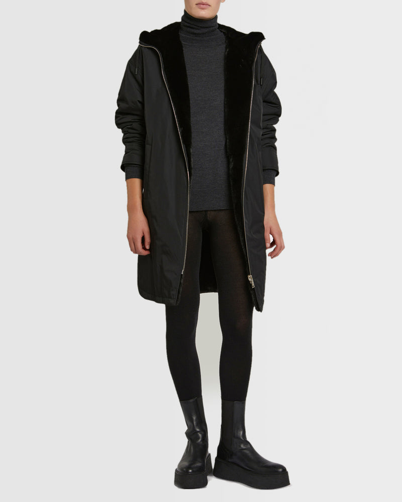 Long reversible coat in technical fabric and mink fur
