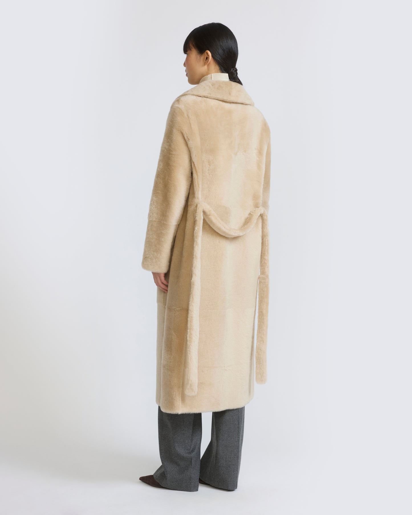 Reversible belted long shearling coat - Yves Salomon - New Fall/Winter Collection
