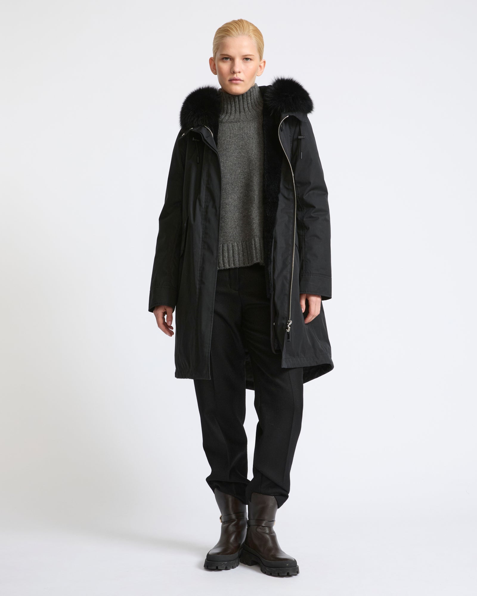 Long Iconic parka in waterproof cotton blend with fox and rabbit fur - Yves Salomon - New Fall Winter Collection