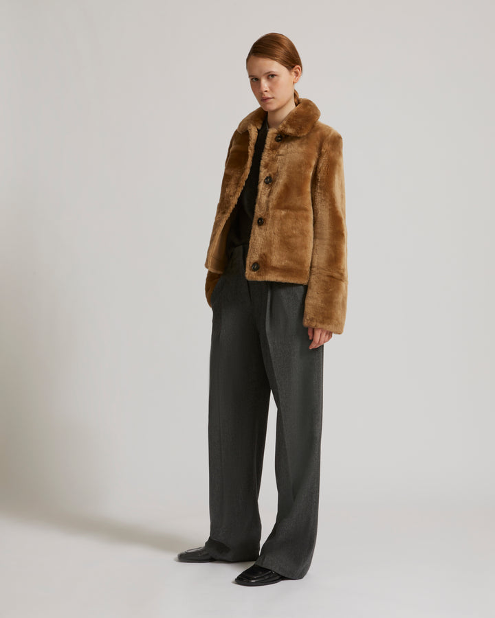 Short jacket in merino lambskin