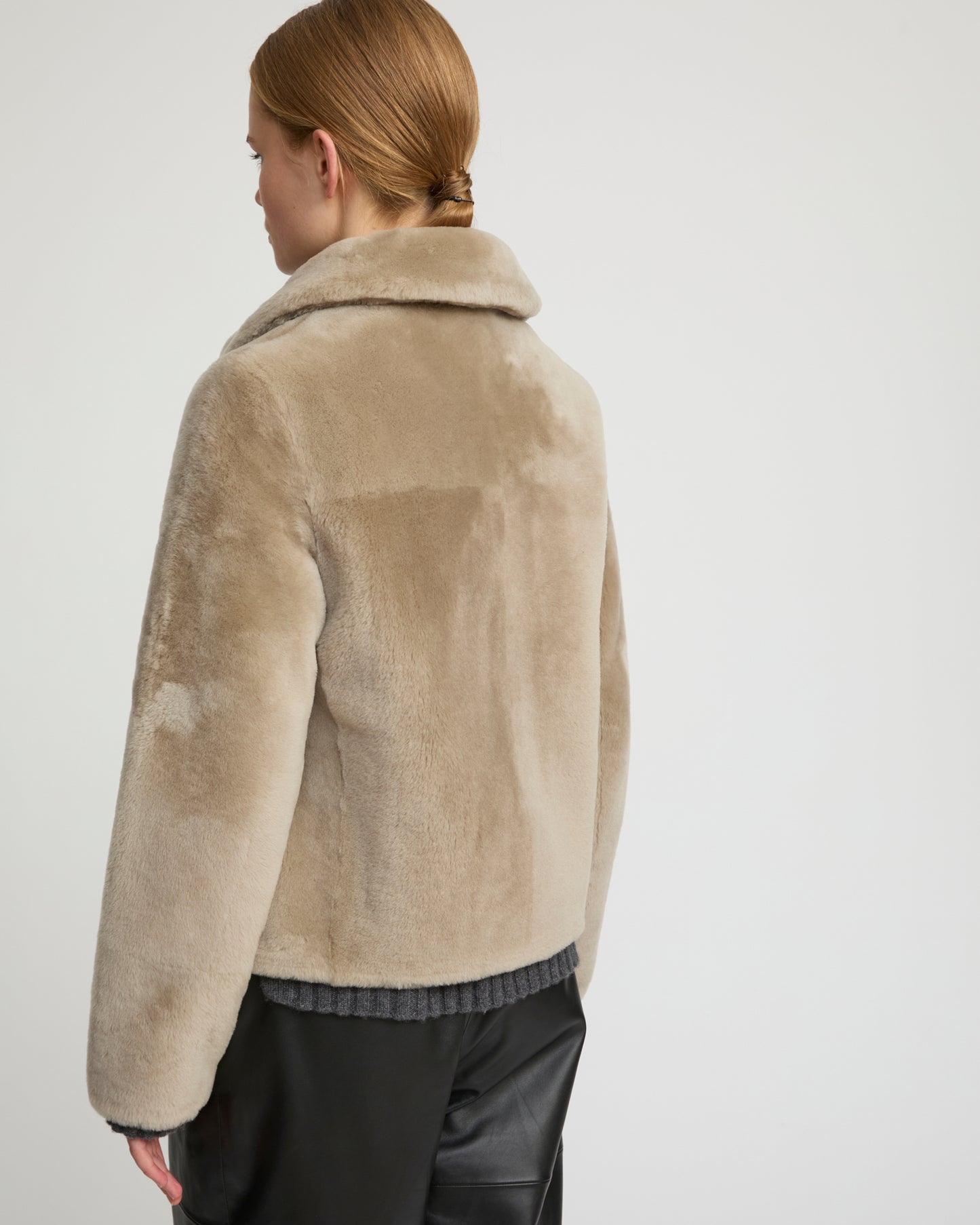 Short reversible jacket in merino lambskin -Yves Salomon