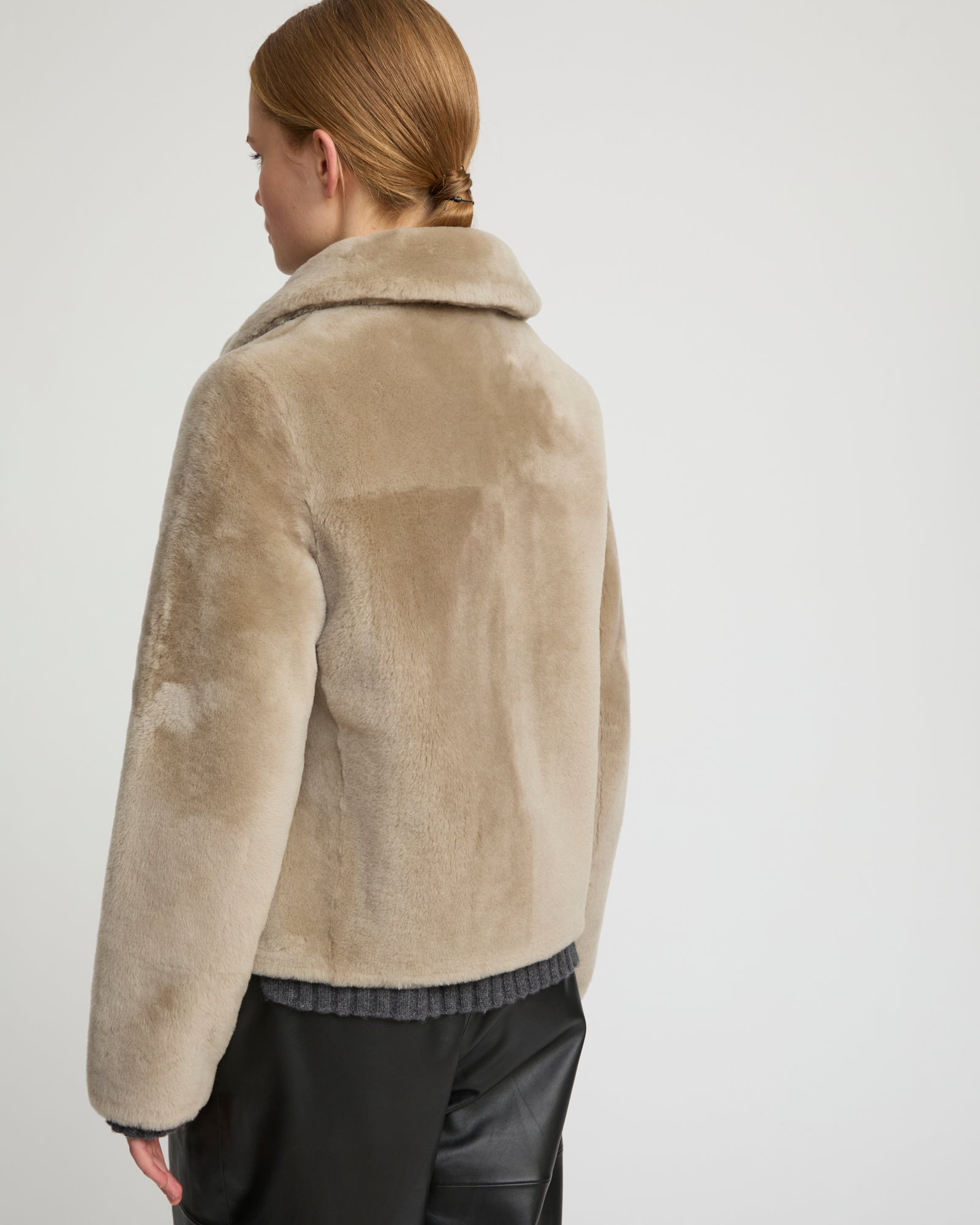 Short reversible jacket in merino lambskin -Yves Salomon