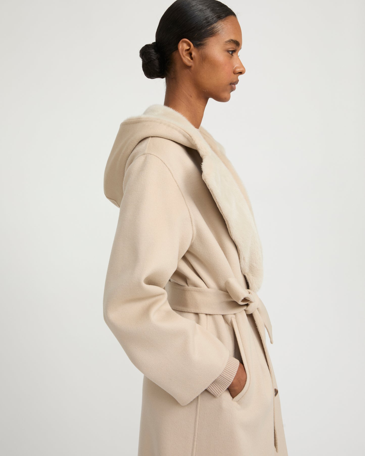 Long coat in cashmere wool with mink fur hood -Yves Salomon