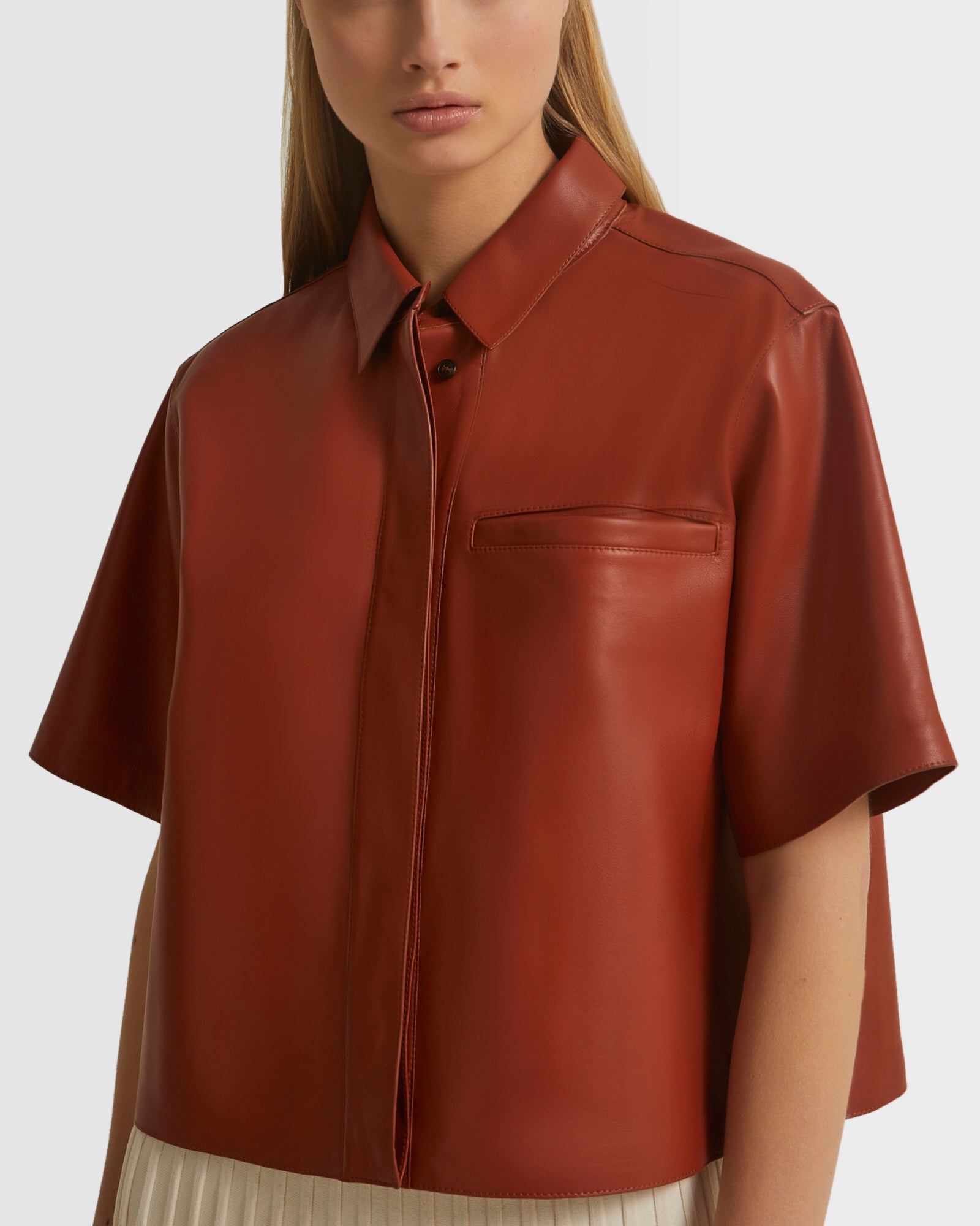 Cropped shirt with short sleeves in lamb leather -Yves Salomon