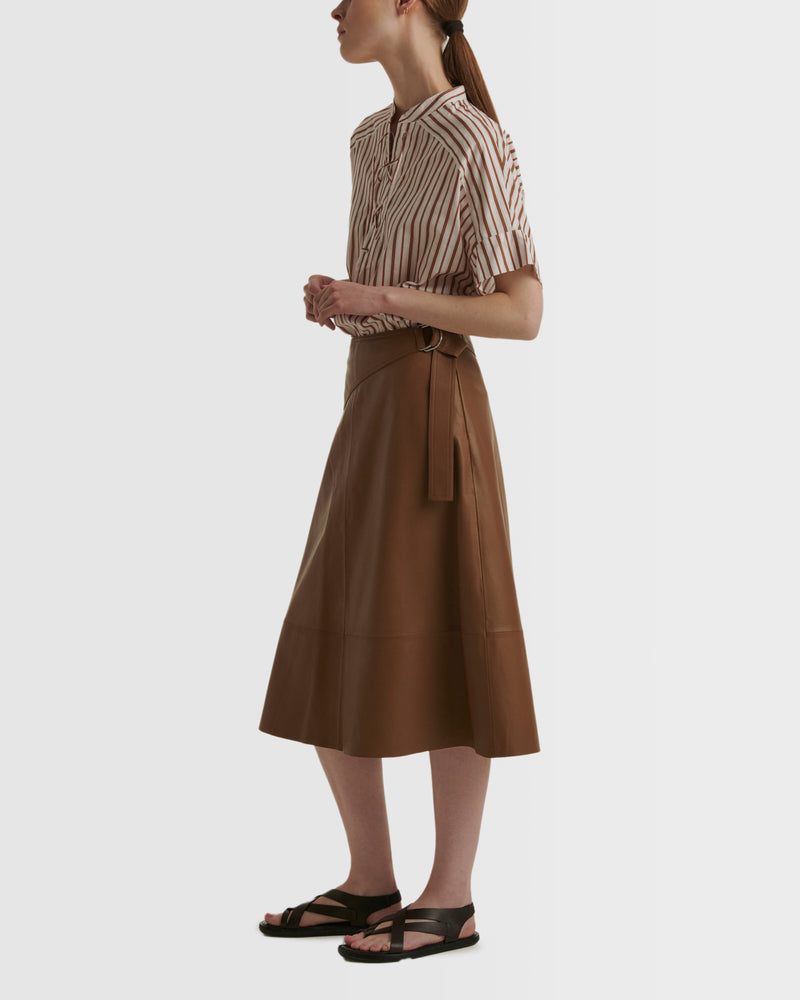 Belted leather midi skirt in lamb leather