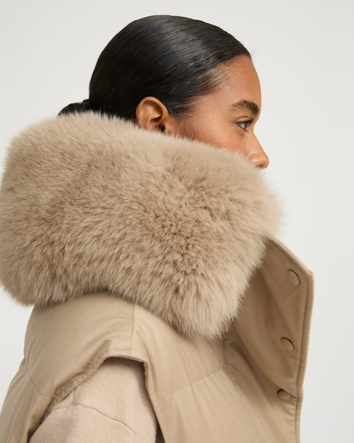 Flannel gilet with fox fur collar