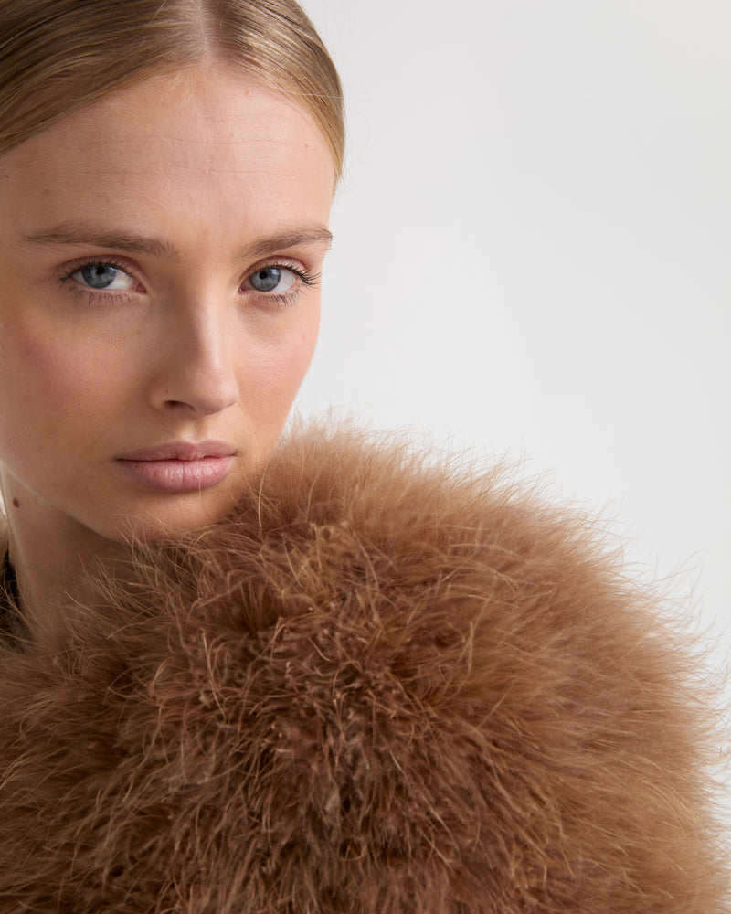Short feather jacket