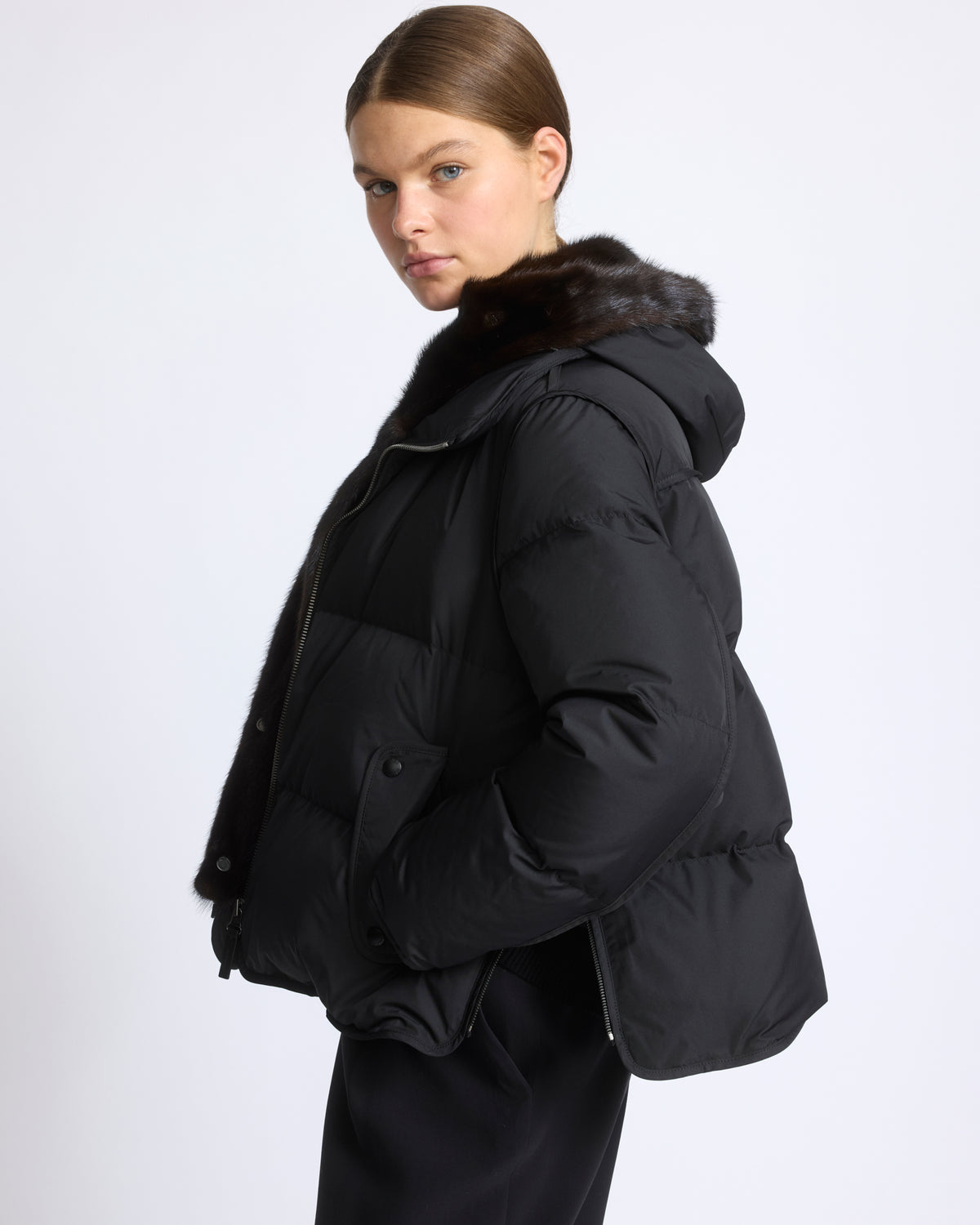 Iconic "A" line down jacket with mink fur hooded bib - Yves Salomon - New Fall/Winter Collection