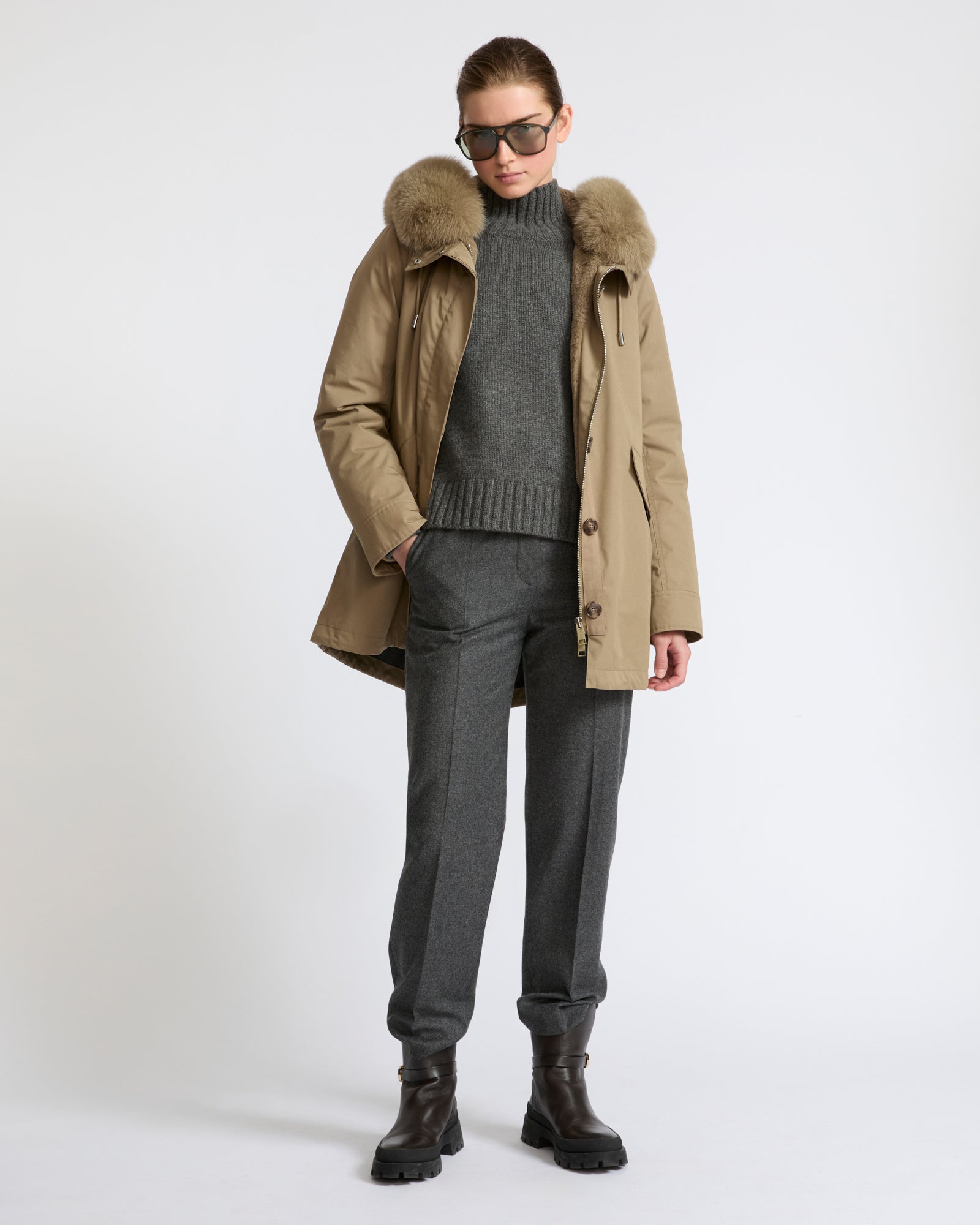 Short Iconic parka in waterproof cotton blend with fox and rabbit fur - Yves Salomon - New Fall Winter Collection