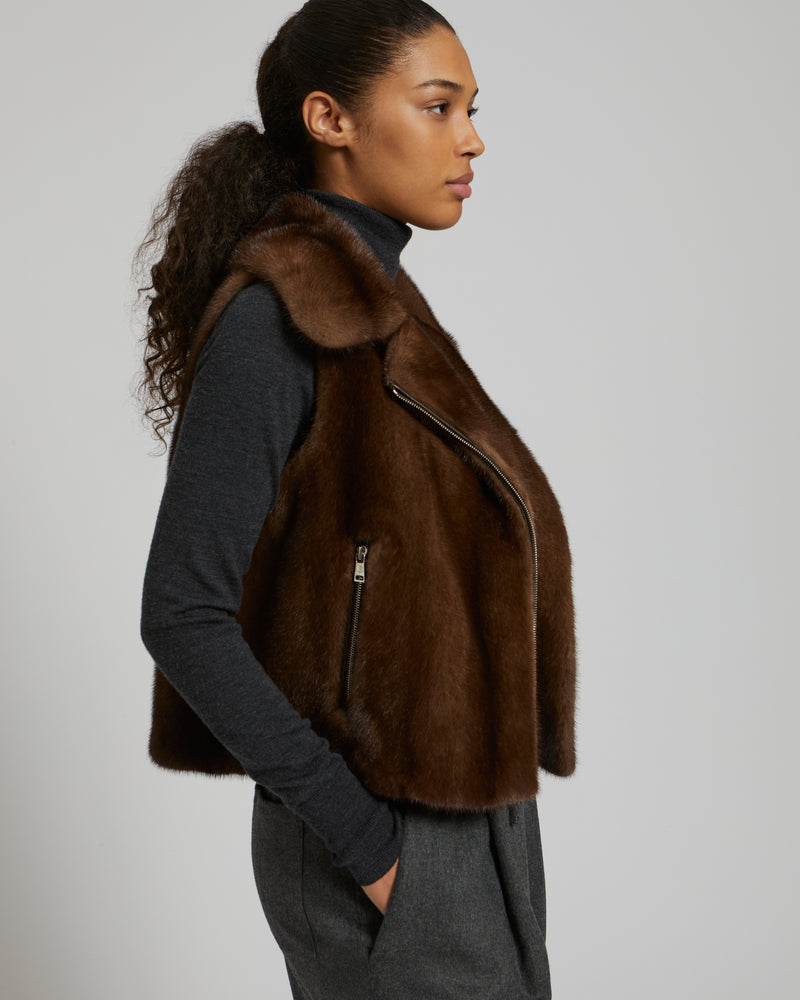 Short gilet in long-haired mink fur