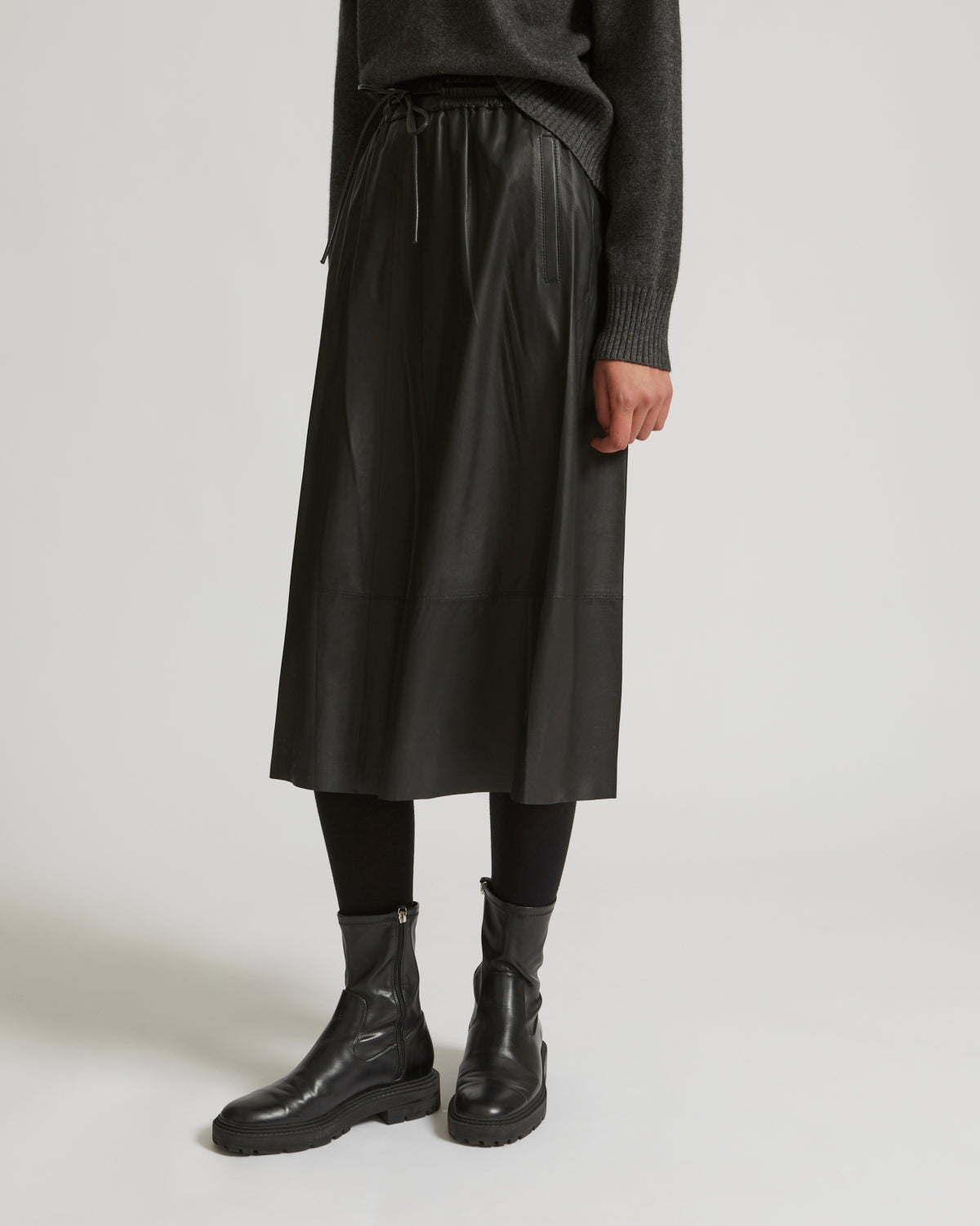 Summer sale -  Flared skirt in lamb leather - Yves Salomon