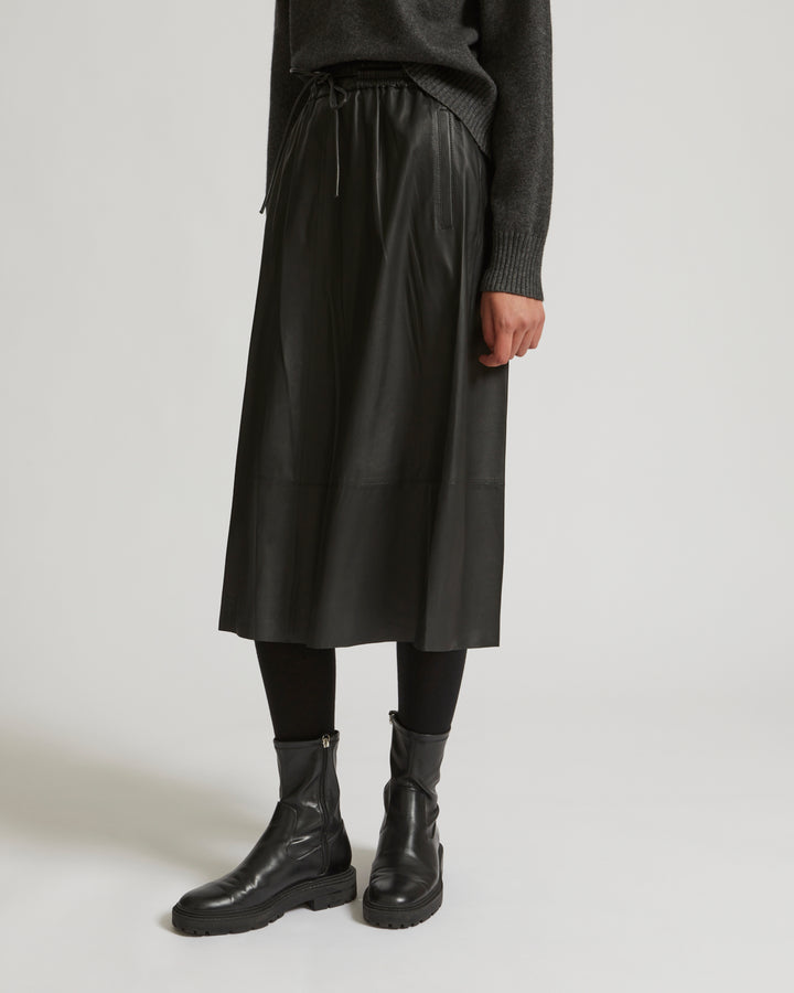 Summer sale -  Flared skirt in lamb leather - Yves Salomon