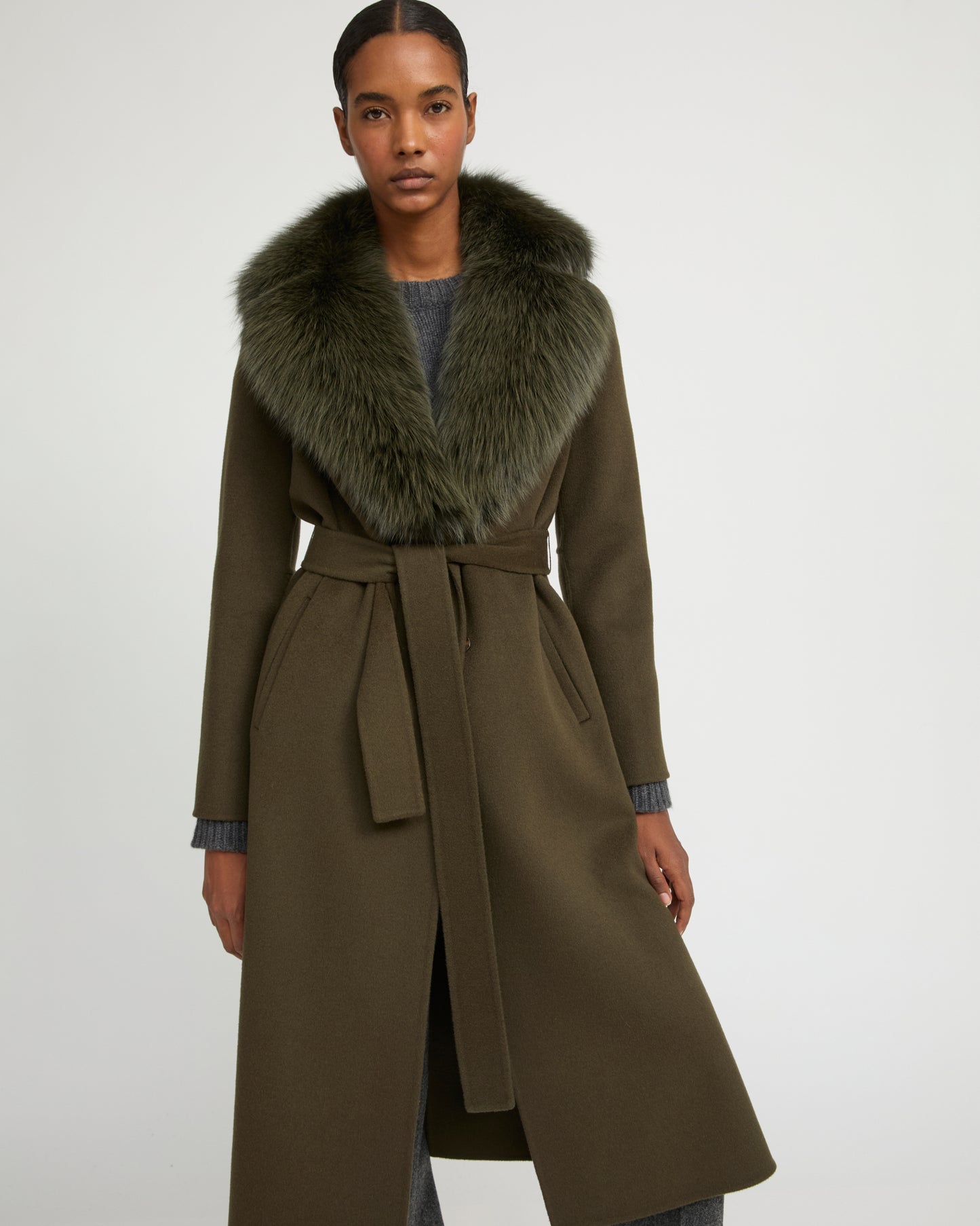 Belted coat in cashmere wool with fox fur collar and lapel