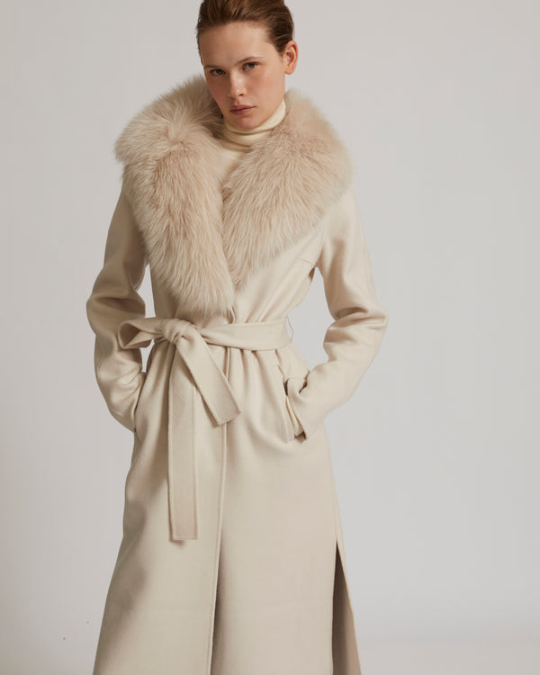 Belted coat in cashmere wool with fox fur collar and lapel - pinkish beige - Yves Salomon