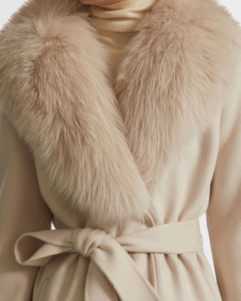Belted coat in cashmere wool with fox fur collar and lapel
