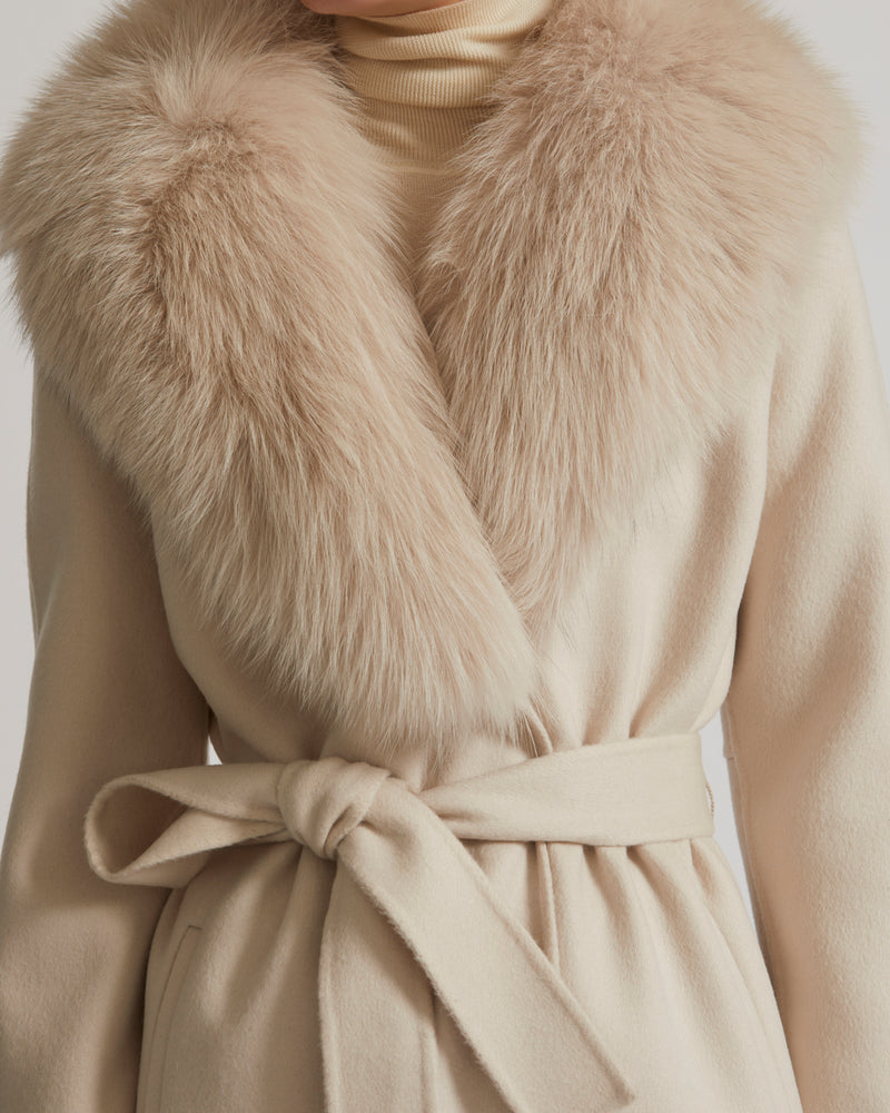 Belted coat in cashmere wool with fox fur collar and lapel