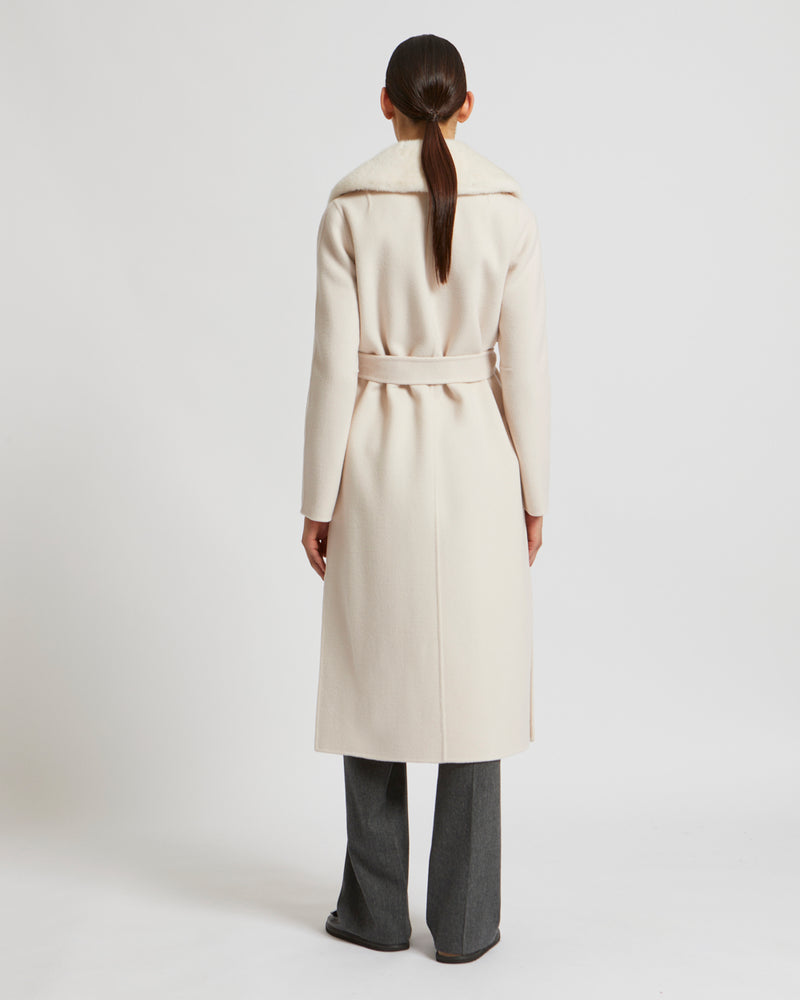 Belted coat in cashmere wool with mink fur collar and over-pockets - pinkish beige - Yves Salomon