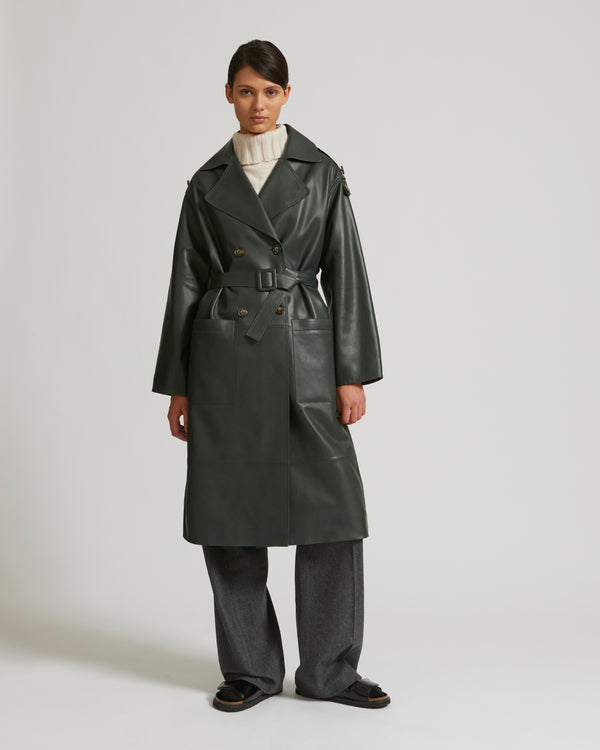 Oversized trench in lamb leather