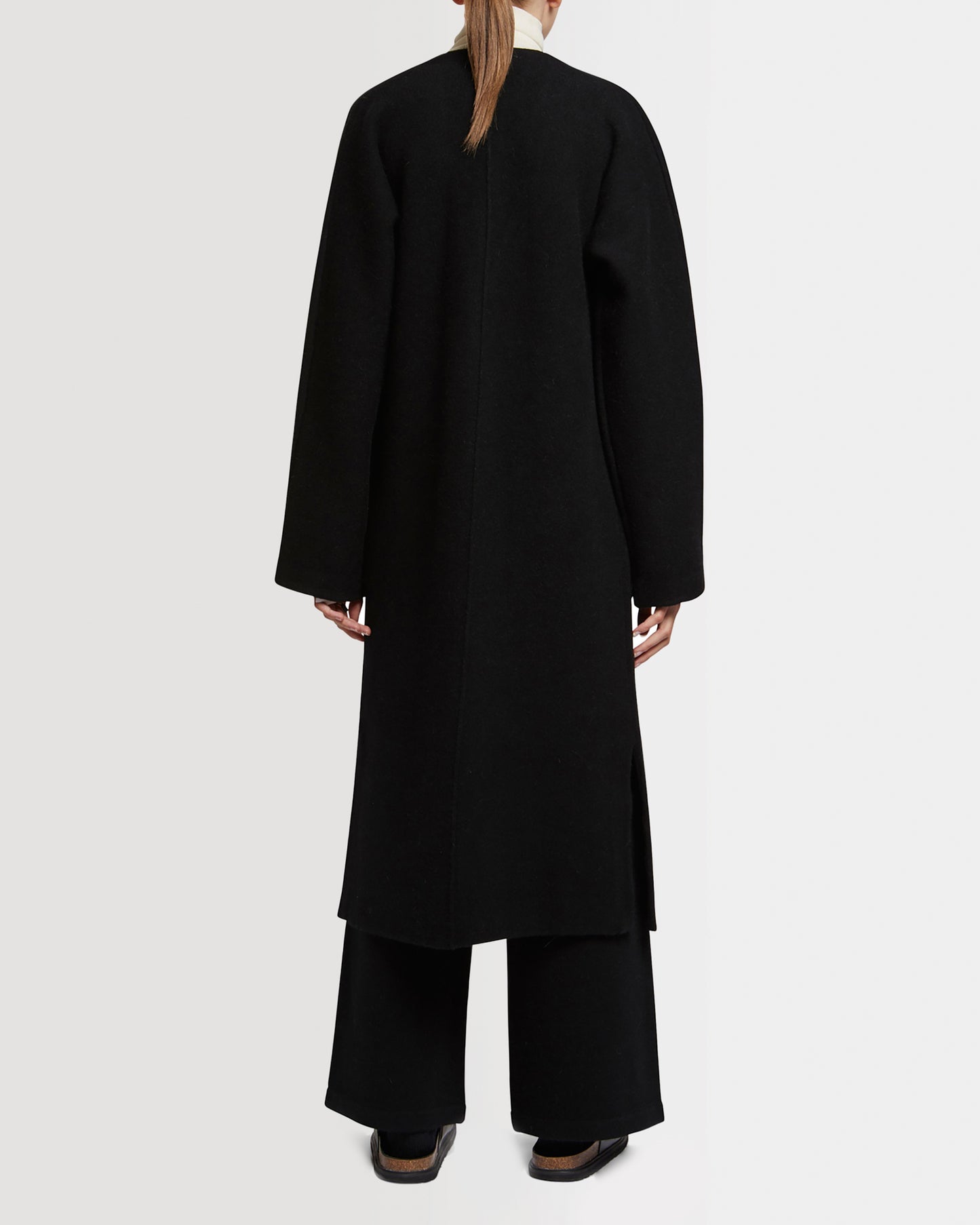 Long knit cardigan with mink fur over-pockets