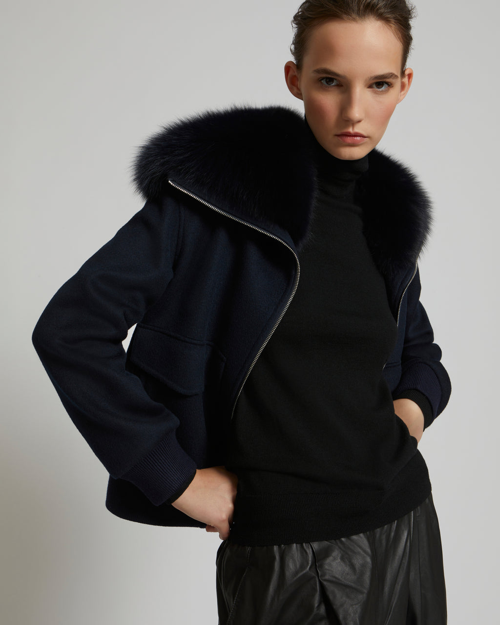 Cropped jacket in cashmere wool with fox fur collar - navy - Yves ...