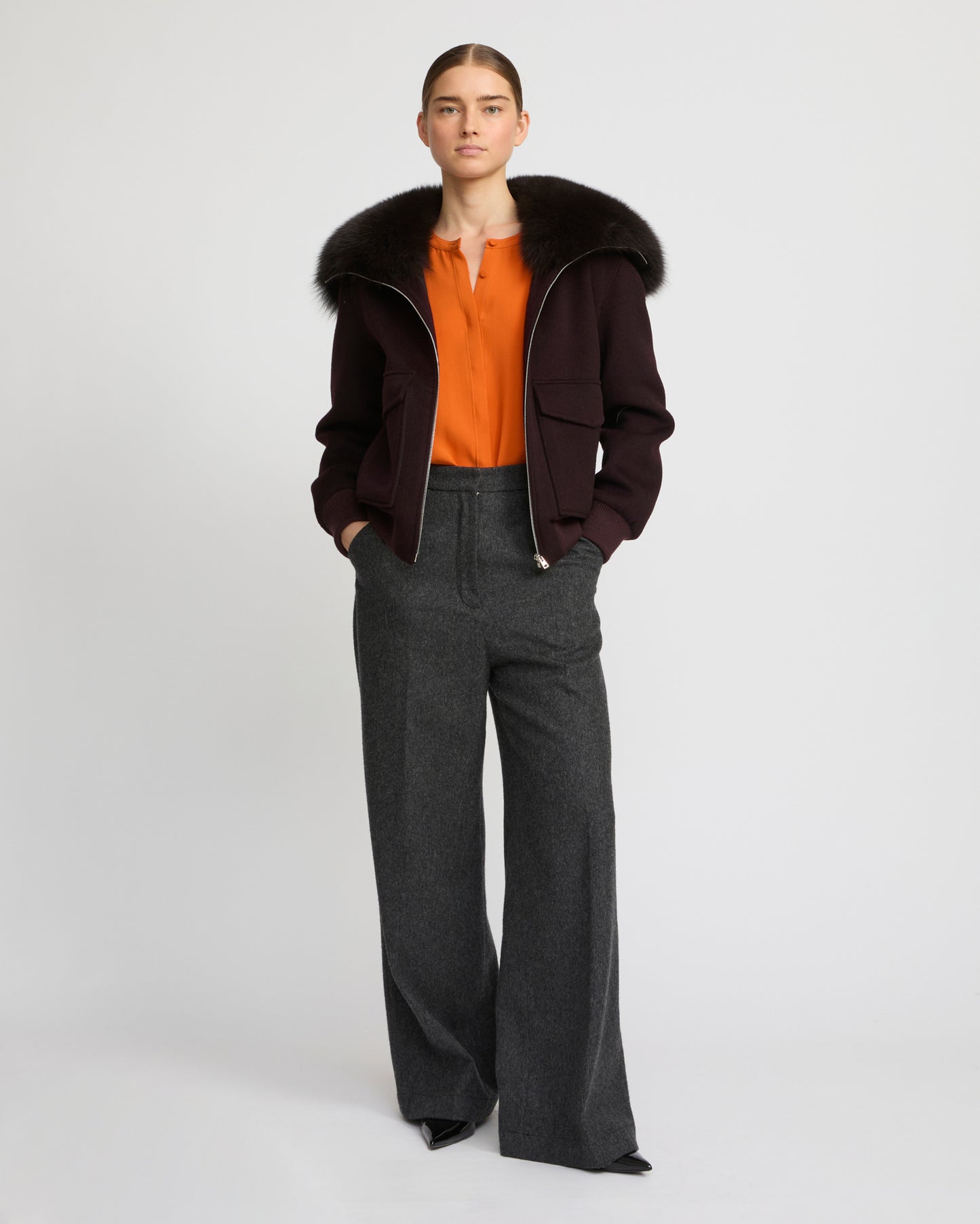 Cropped jacket in cashmere wool with fox fur collar
