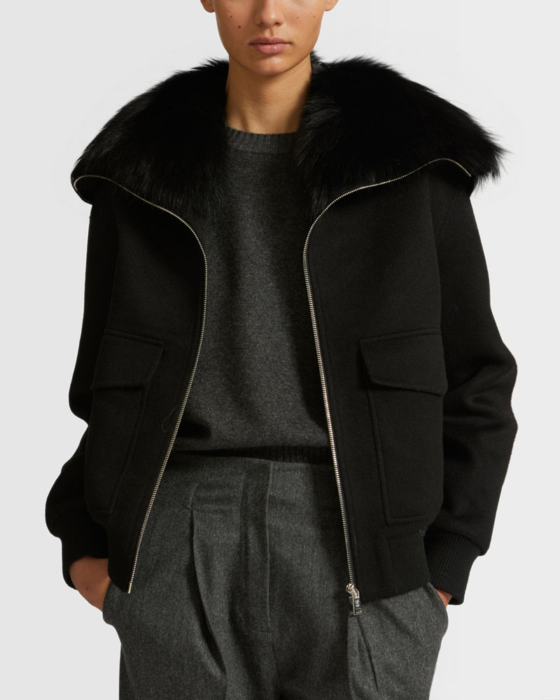 Cropped jacket in cashmere wool with fox fur collar