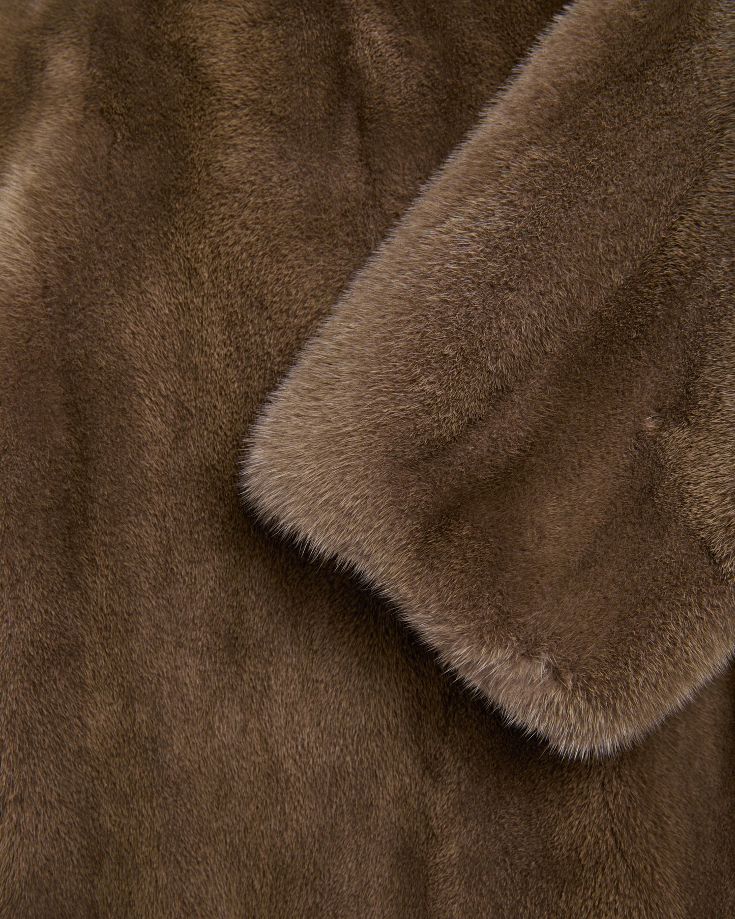 Short jacket in long-haired mink fur