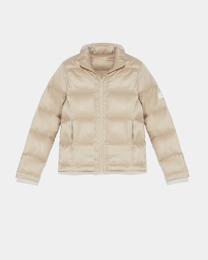 Short light down jacket