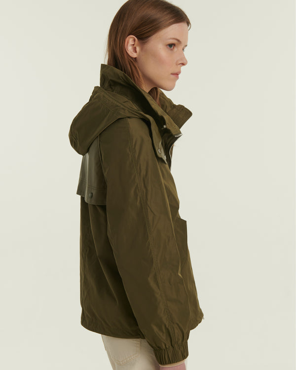Short technical fabric and leather parka - green