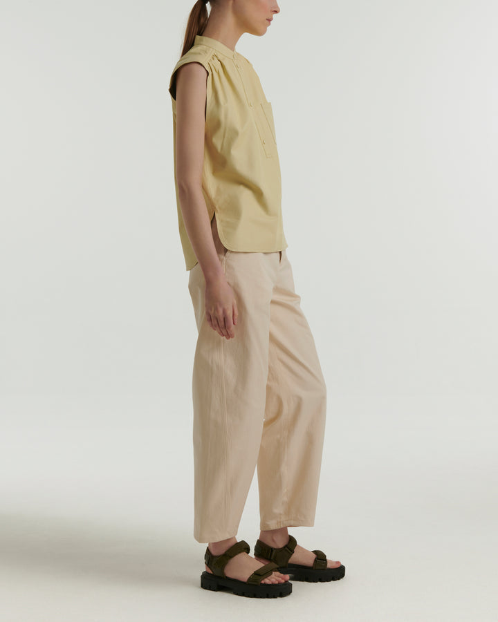 Sleeveless lamb leather top