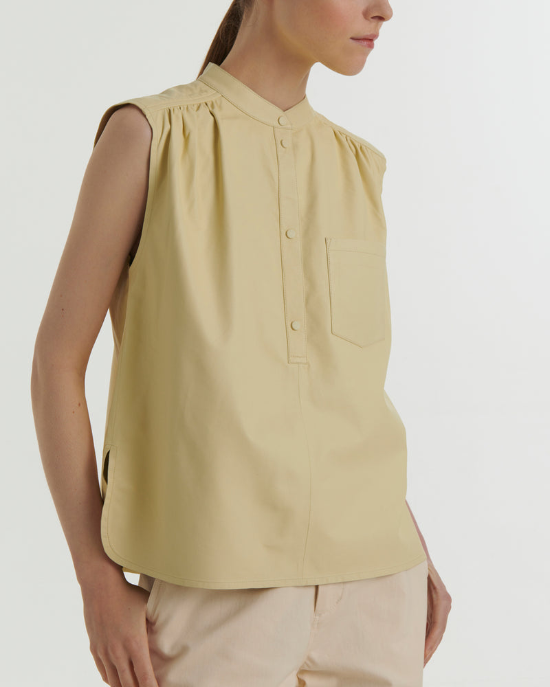 Sleeveless lamb leather top