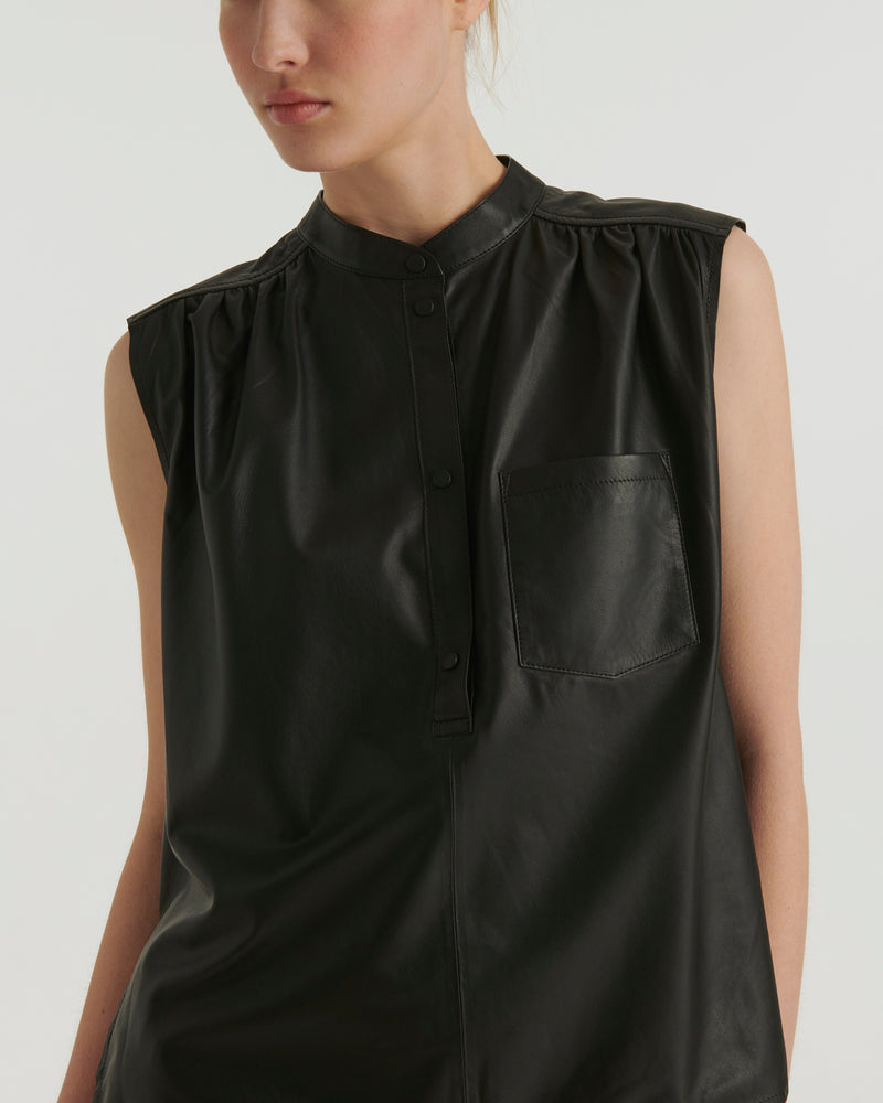 Sleeveless lamb leather top