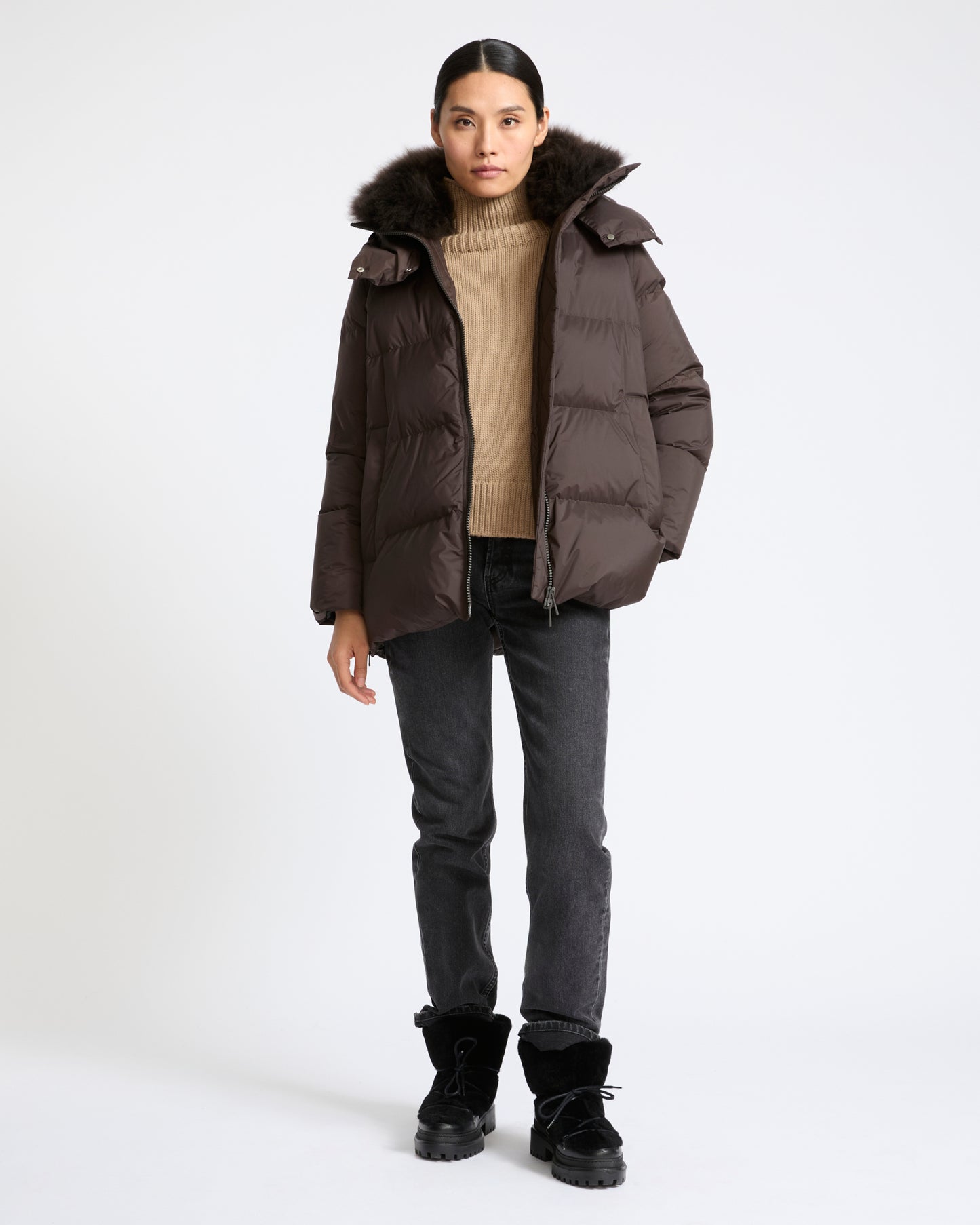 A-line down jacket in waterproof technical fabric with airy lambswool trim - Yves Salomon - New Fall Winter Collection