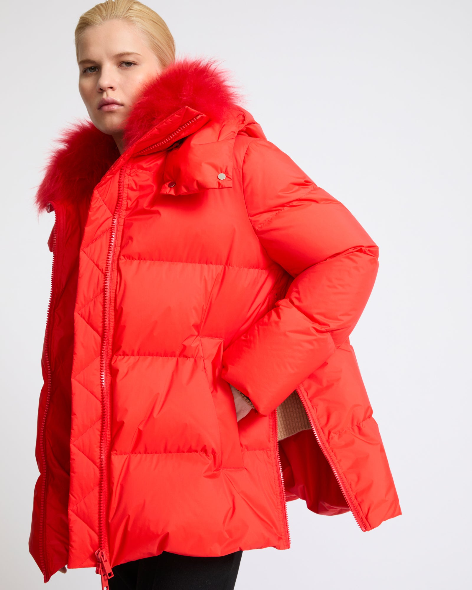 A-line down jacket in waterproof technical fabric with airy lambswool trim - Yves Salomon - New Fall Winter Collection