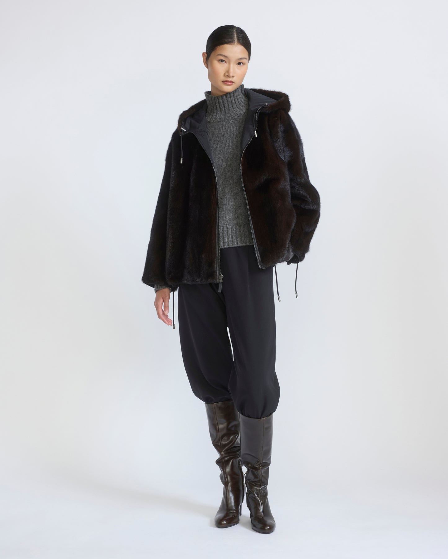 Short reversible water-repellent technical fabric jacket with mink fur - Yves Salomon - New Fall/Winter Collection