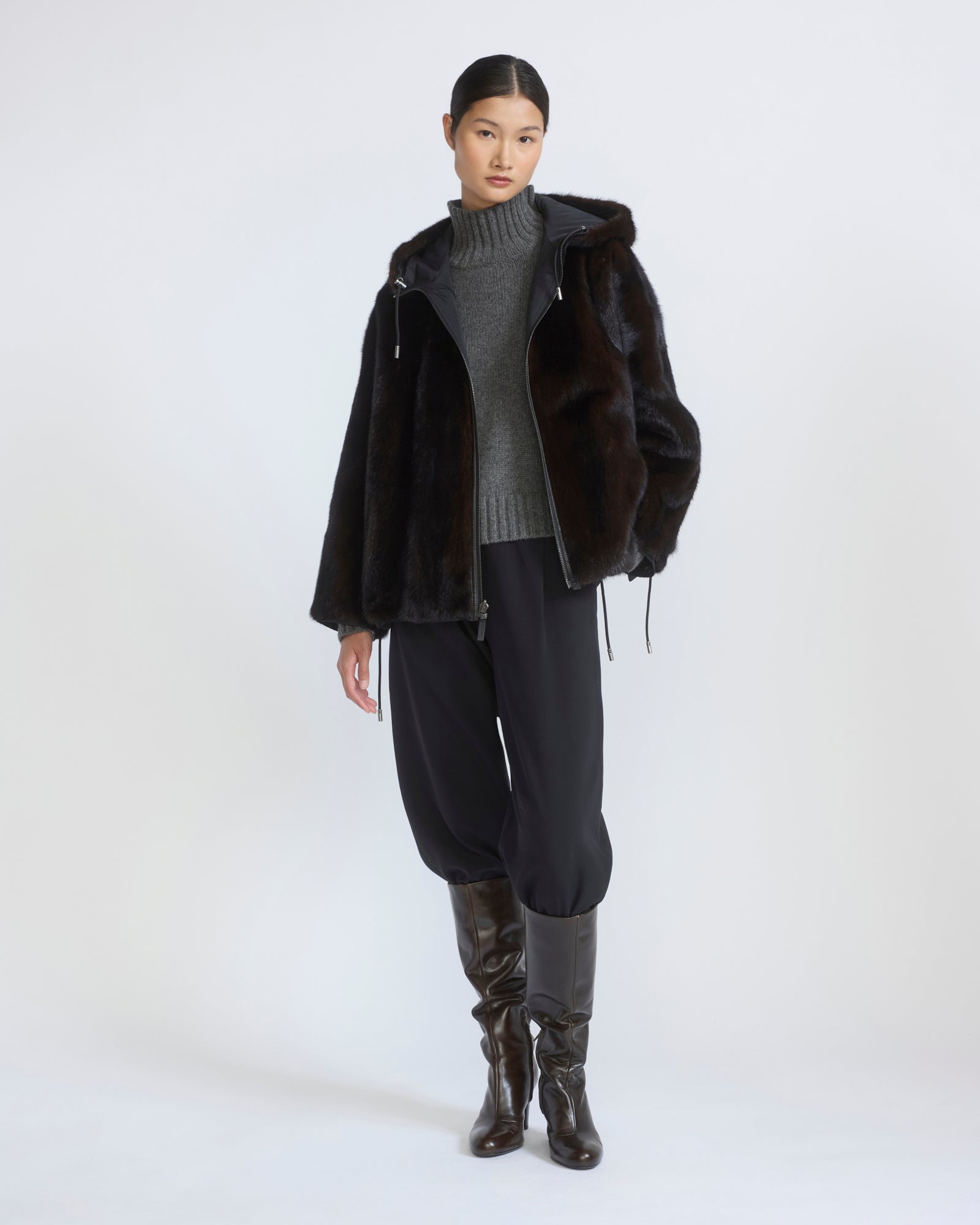Short reversible water-repellent technical fabric jacket with mink fur - Yves Salomon - New Fall/Winter Collection