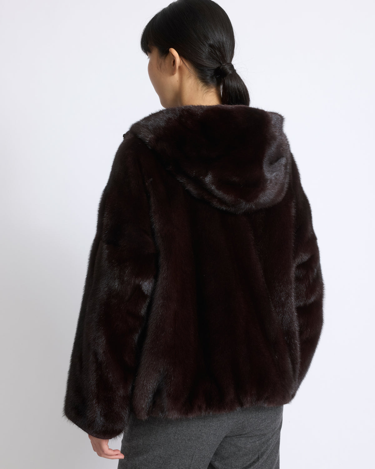 Short reversible water-repellent technical fabric jacket with mink fur - Yves Salomon - New Fall/Winter Collection