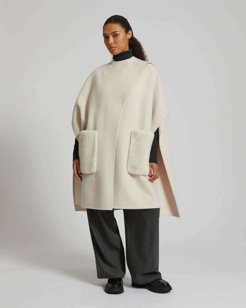 Cashmere wool cape with over-pockets in mink fur - pinkish beige - Yves Salomon