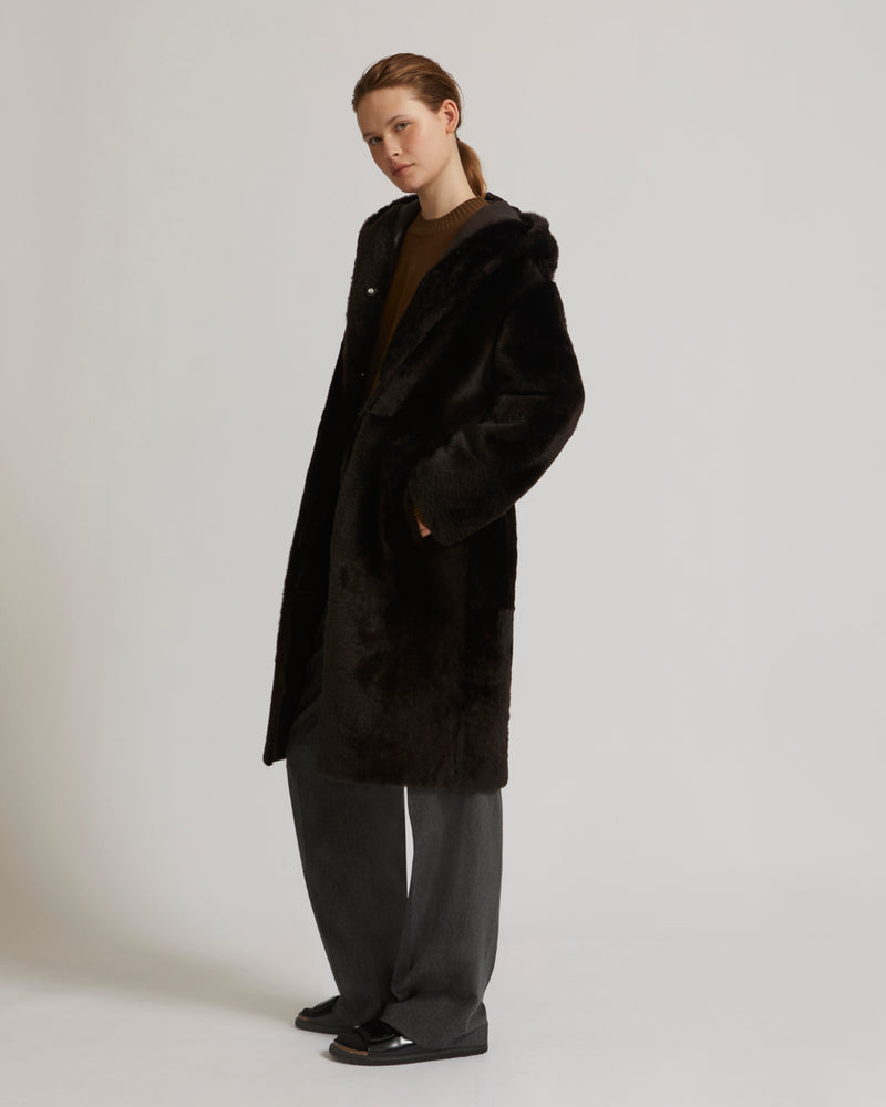 Long hooded shearling coat - brown - Yves Salomon