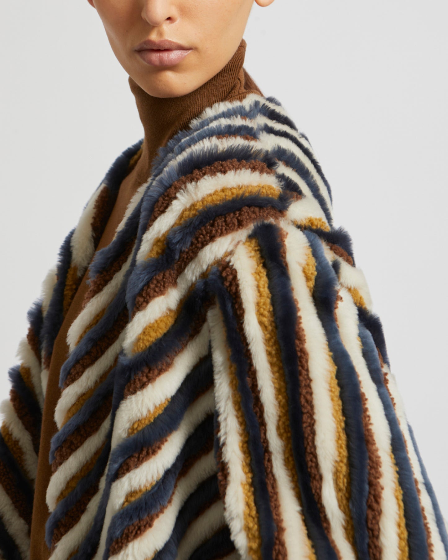 Long belted coat in merino lambskin and merinillo wool -Yves Salomon