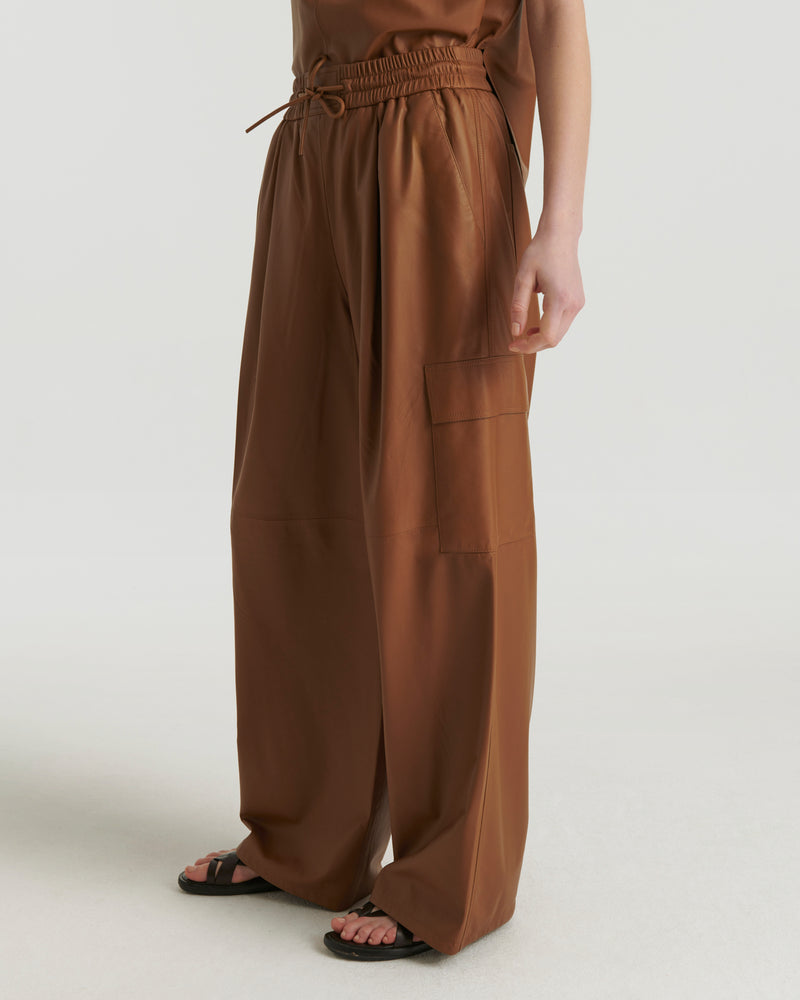 Leather cargo trousers - brown