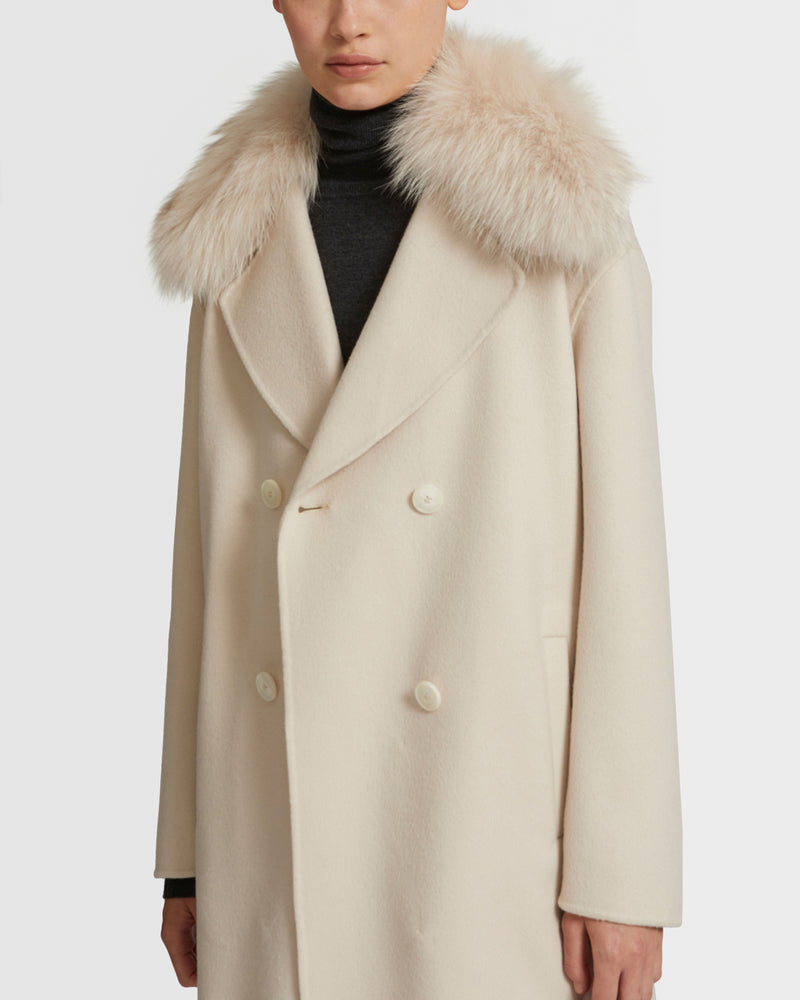 Cashmere wool peacot with fox fur collar