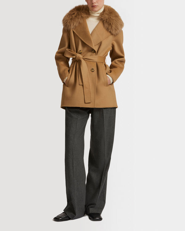 Cashmere wool peacot with fox fur collar